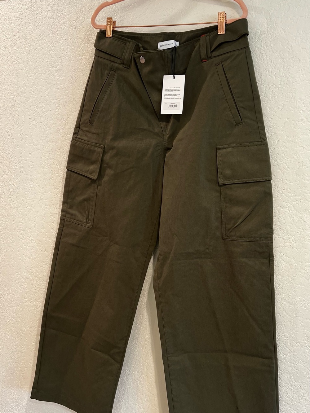 🔥 NWT GAP x Victoria Beckham High Rise Cargo Pants - size 12 - Picture 5 of 8